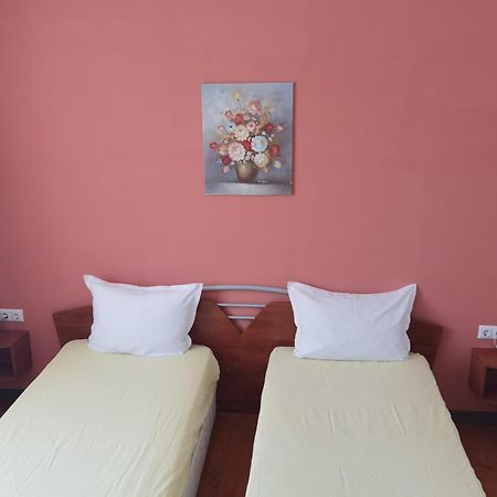 Mira Guest House Dobrinishte Habitación foto