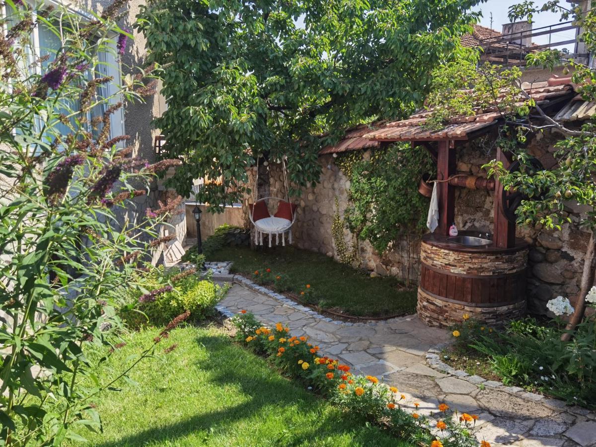 Mira Guest House Dobrinishte Exterior foto