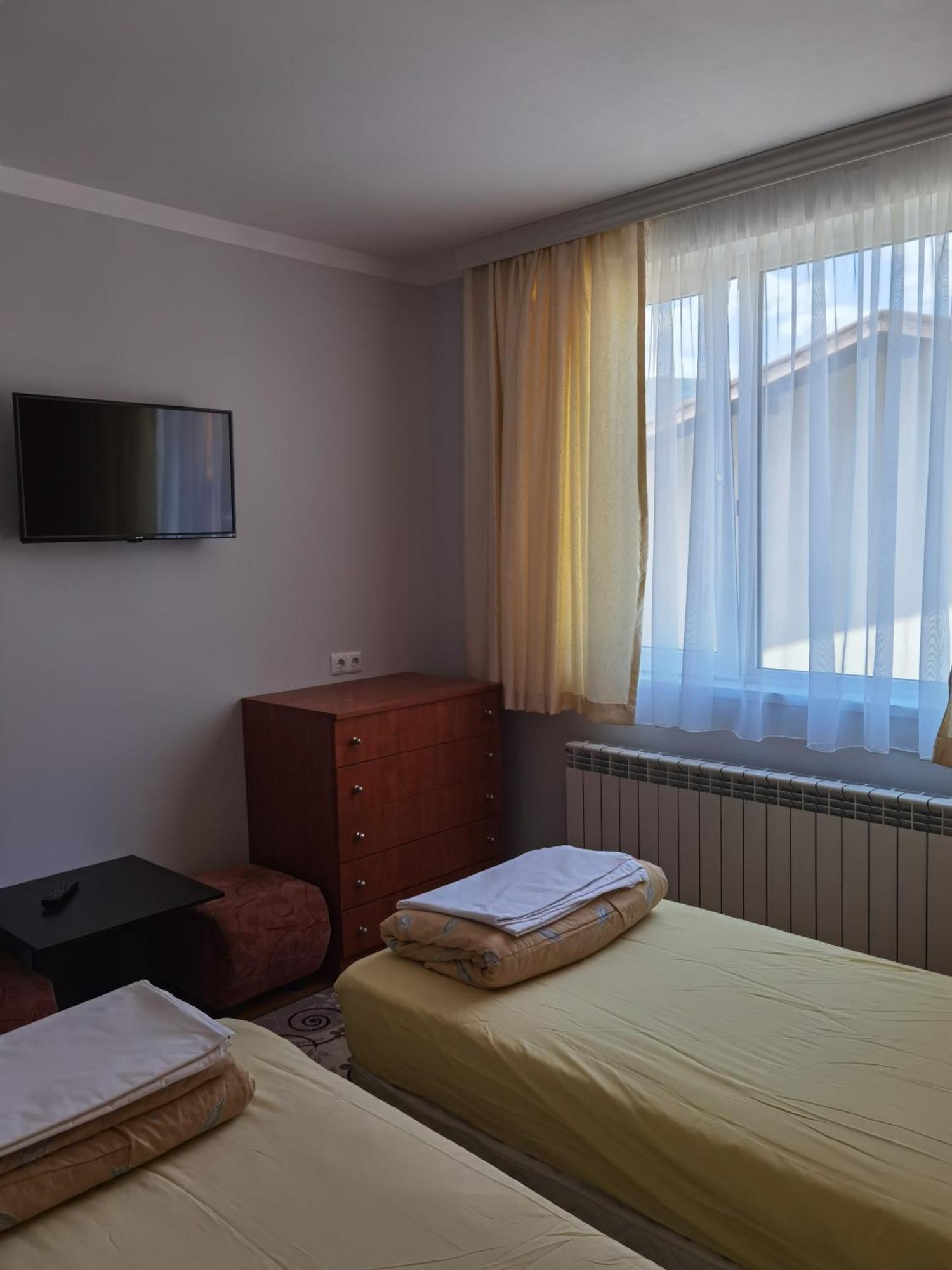 Mira Guest House Dobrinishte Habitación foto